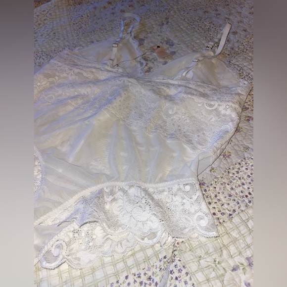 NWT HAH Bodysuit Sz XL🤍 - Picture 8 of 16